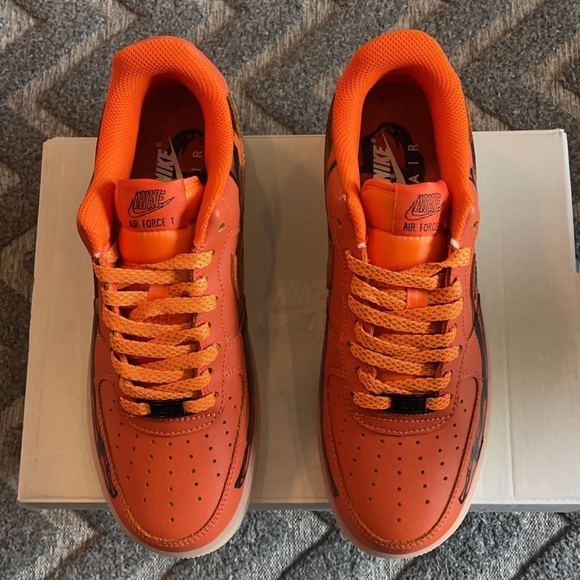 Air force One - Picture 2 of 3